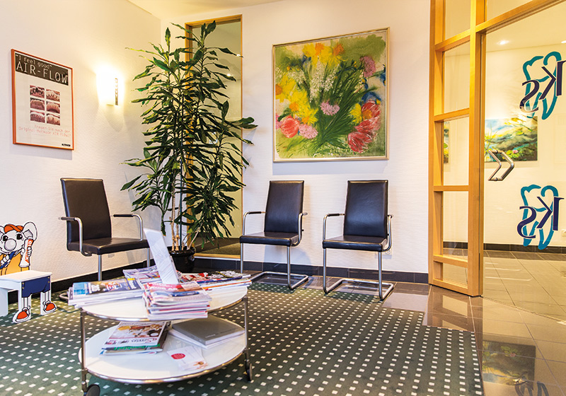 Zahnmedizinische Behandlungen und Konzepte